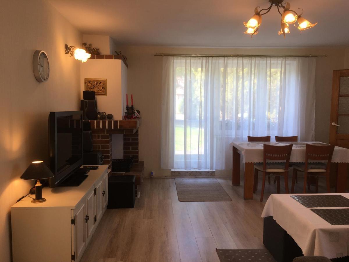 Domek Letni Na Wakacje W Rumi Rumia Εξωτερικό φωτογραφία